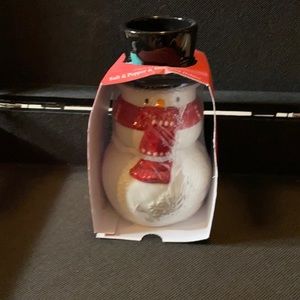 NWT Hallmark ceramic Snowman 3 piece Salt & Pepper & Toothpick holders 6” x 3.5”
